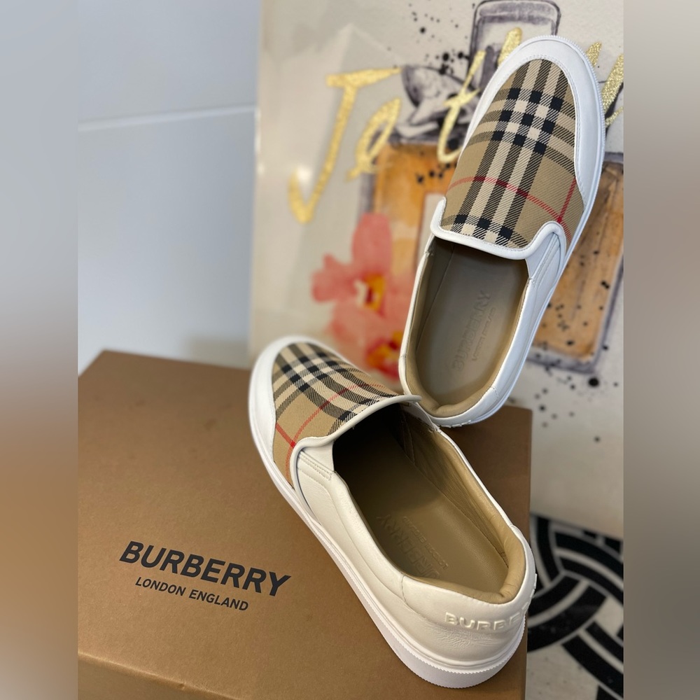 Burberry shoes